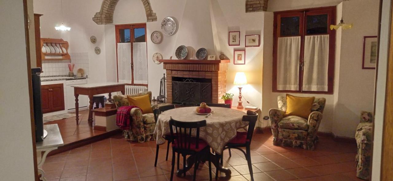 Casa Bartolacci Charme In Bivigliano Zewnętrze zdjęcie